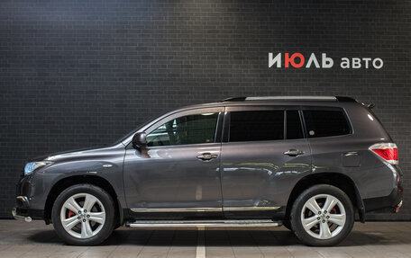 Toyota Highlander III, 2011 год, 2 145 000 рублей, 4 фотография