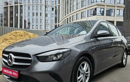 Mercedes-Benz B-Класс, 2019 год, 2 350 000 рублей, 1 фотография