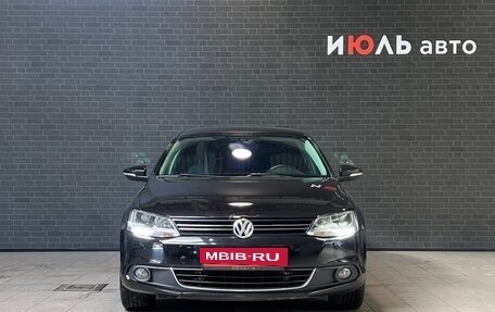 Volkswagen Jetta VI, 2013 год, 1 080 000 рублей, 2 фотография