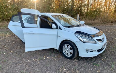 Hyundai Solaris II рестайлинг, 2014 год, 925 000 рублей, 6 фотография