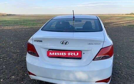 Hyundai Solaris II рестайлинг, 2014 год, 925 000 рублей, 16 фотография