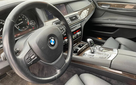 BMW 7 серия, 2010 год, 1 600 000 рублей, 8 фотография