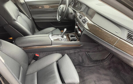 BMW 7 серия, 2010 год, 1 600 000 рублей, 19 фотография