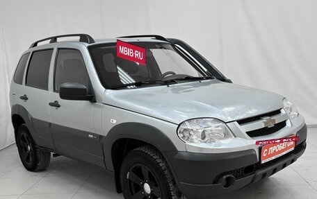 Chevrolet Niva I рестайлинг, 2016 год, 769 000 рублей, 3 фотография