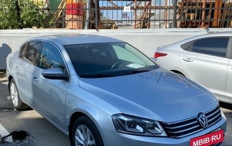 Volkswagen Passat B7, 2012 год, 1 300 000 рублей, 2 фотография