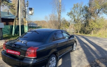 Toyota Avensis III рестайлинг, 2005 год, 700 000 рублей, 7 фотография