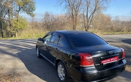 Toyota Avensis III рестайлинг, 2005 год, 700 000 рублей, 4 фотография