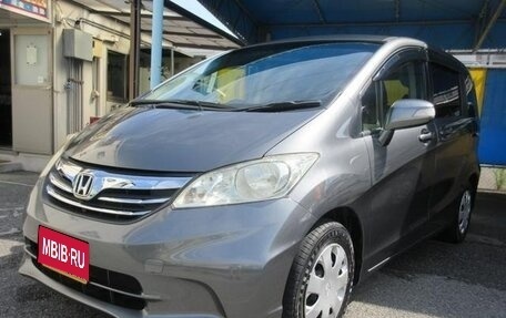 Honda Freed I, 2013 год, 900 000 рублей, 1 фотография