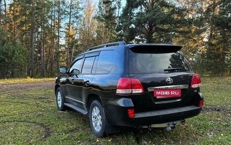 Toyota Land Cruiser 200, 2011 год, 3 850 000 рублей, 2 фотография