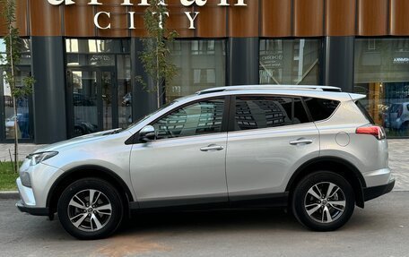 Toyota RAV4, 2017 год, 2 580 000 рублей, 4 фотография