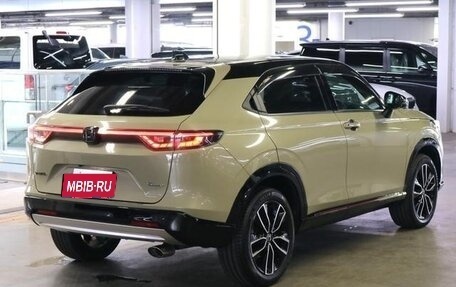 Honda Vezel, 2021 год, 1 640 000 рублей, 4 фотография