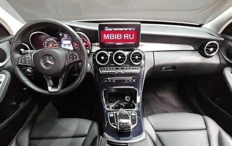 Mercedes-Benz C-Класс, 2018 год, 2 400 000 рублей, 6 фотография