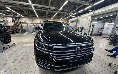 Volkswagen Touareg III, 2018 год, 6 150 000 рублей, 1 фотография