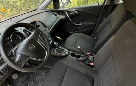 Opel Astra J, 2010 год, 680 000 рублей, 6 фотография