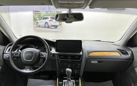 Audi A4, 2011 год, 999 000 рублей, 13 фотография