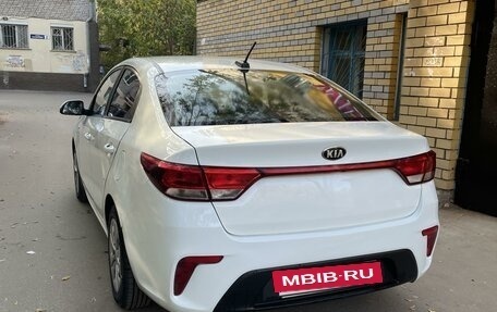 KIA Rio IV, 2019 год, 850 000 рублей, 5 фотография