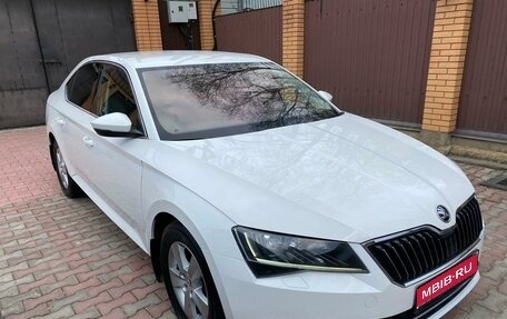 Skoda Superb III рестайлинг, 2016 год, 1 750 000 рублей, 1 фотография