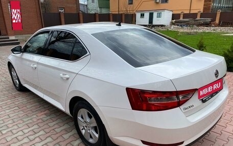 Skoda Superb III рестайлинг, 2016 год, 1 750 000 рублей, 3 фотография