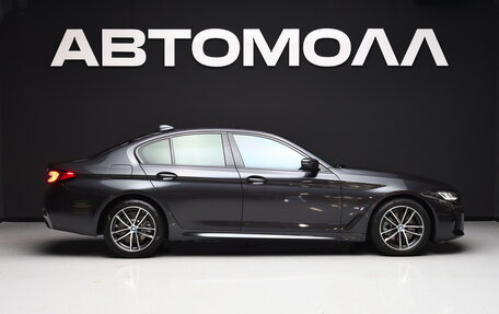 BMW 5 серия, 2021 год, 5 800 000 рублей, 2 фотография