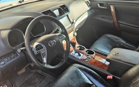 Toyota Highlander III, 2011 год, 1 500 000 рублей, 4 фотография