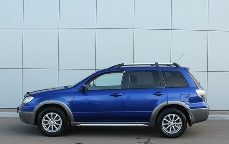 Mitsubishi Outlander III рестайлинг 3, 2004 год, 690 000 рублей, 2 фотография