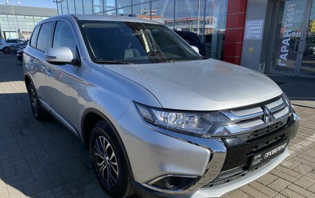 Mitsubishi Outlander III рестайлинг 3, 2018 год, 2 593 000 рублей, 3 фотография