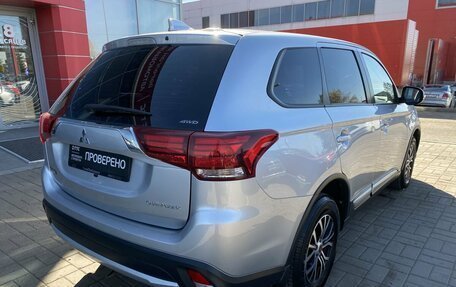 Mitsubishi Outlander III рестайлинг 3, 2018 год, 2 593 000 рублей, 5 фотография