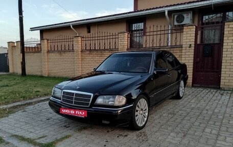 Mercedes-Benz C-Класс, 1994 год, 245 000 рублей, 1 фотография