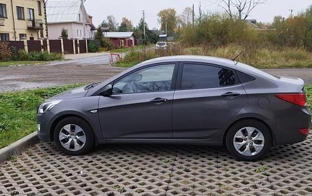 Hyundai Solaris II рестайлинг, 2016 год, 1 050 000 рублей, 1 фотография