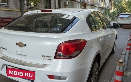 Chevrolet Cruze II, 2013 год, 830 000 рублей, 3 фотография