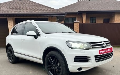 Volkswagen Touareg III, 2012 год, 2 180 000 рублей, 2 фотография