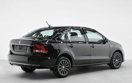 Volkswagen Polo VI (EU Market), 2017 год, 1 085 000 рублей, 2 фотография