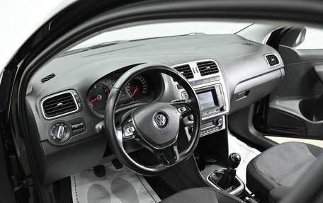 Volkswagen Polo VI (EU Market), 2017 год, 1 085 000 рублей, 7 фотография