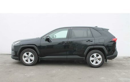 Toyota RAV4, 2019 год, 3 150 000 рублей, 8 фотография