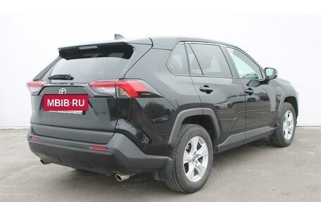 Toyota RAV4, 2019 год, 3 150 000 рублей, 5 фотография