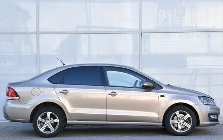 Volkswagen Polo VI (EU Market), 2016 год, 1 100 000 рублей, 3 фотография