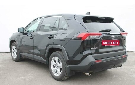 Toyota RAV4, 2019 год, 3 150 000 рублей, 7 фотография