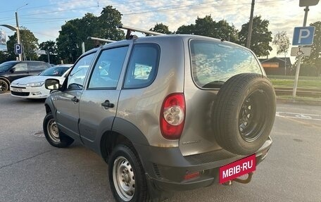 Chevrolet Niva I рестайлинг, 2018 год, 599 000 рублей, 4 фотография