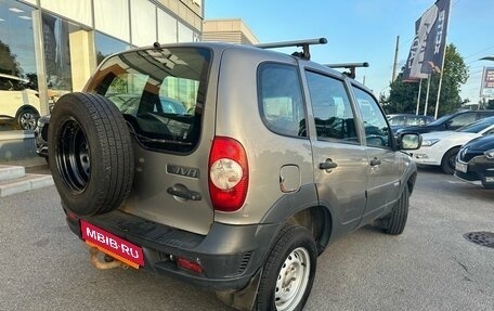 Chevrolet Niva I рестайлинг, 2018 год, 599 000 рублей, 3 фотография