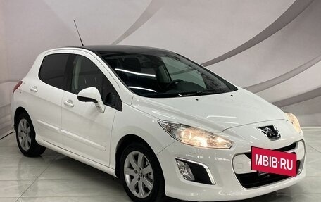 Peugeot 308 II, 2011 год, 805 000 рублей, 3 фотография