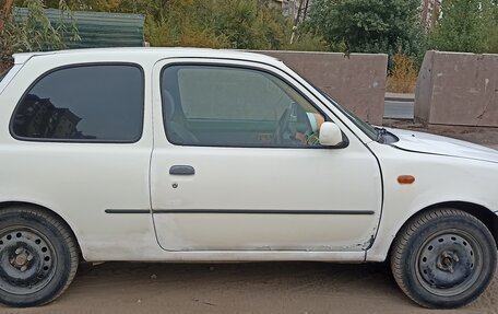 Nissan Micra II, 2001 год, 155 000 рублей, 4 фотография