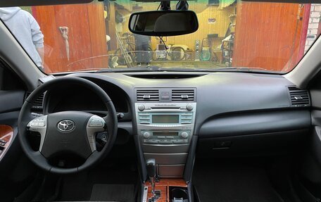 Toyota Camry, 2008 год, 1 100 000 рублей, 6 фотография