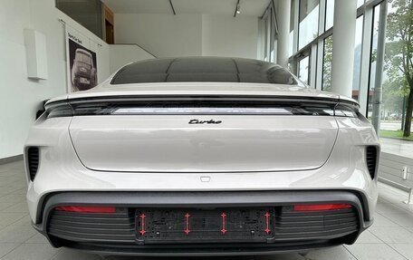 Porsche Taycan I, 2024 год, 26 000 000 рублей, 9 фотография