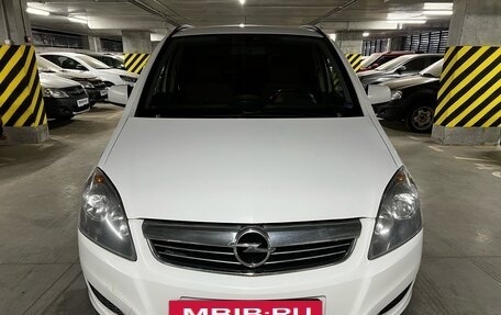 Opel Zafira B, 2012 год, 849 000 рублей, 2 фотография