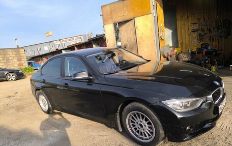 BMW 3 серия, 2013 год, 1 250 000 рублей, 3 фотография