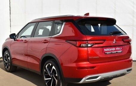 Mitsubishi Outlander, 2023 год, 5 750 000 рублей, 7 фотография