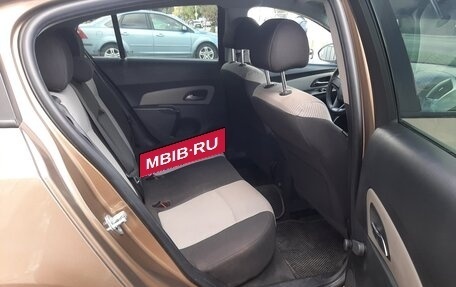 Chevrolet Cruze II, 2014 год, 900 000 рублей, 20 фотография