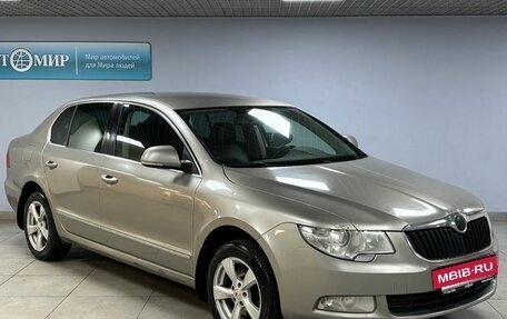 Skoda Superb III рестайлинг, 2010 год, 1 000 000 рублей, 3 фотография