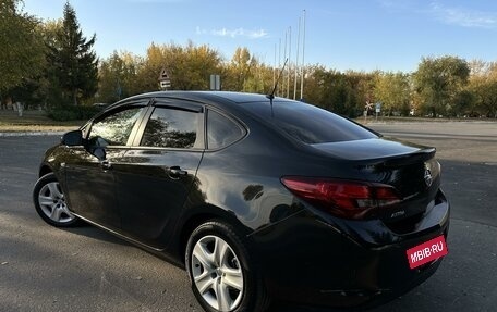 Opel Astra J, 2013 год, 965 000 рублей, 9 фотография