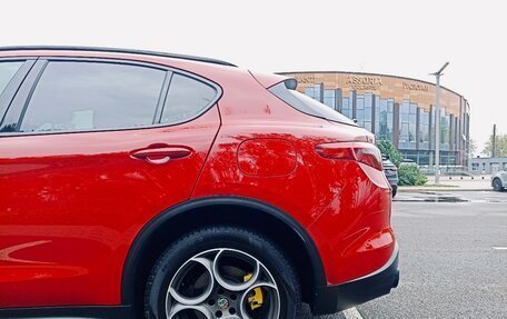 Alfa Romeo Stelvio, 2021 год, 3 950 000 рублей, 8 фотография